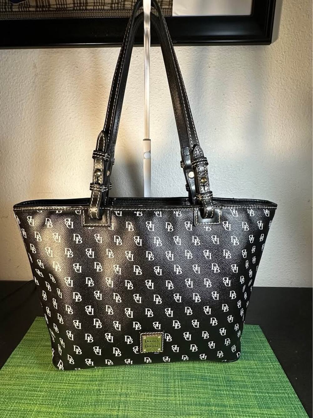Dooney & Bourke Gretta Small Leisure Shopper Tote - black & white